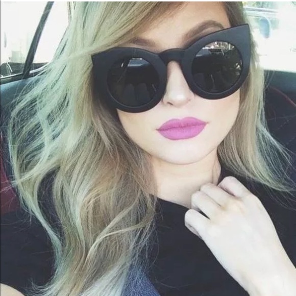 Mod Cat Eye Sunglasses - Picture 2 of 2